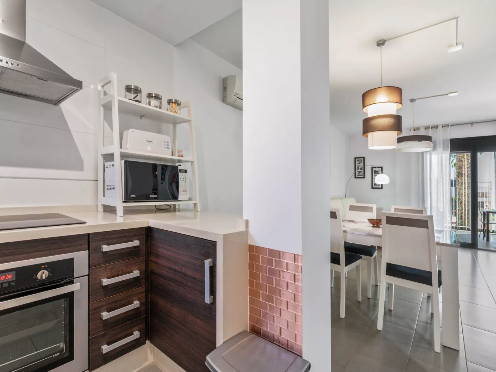 Oasis Beach 1-Drinnen