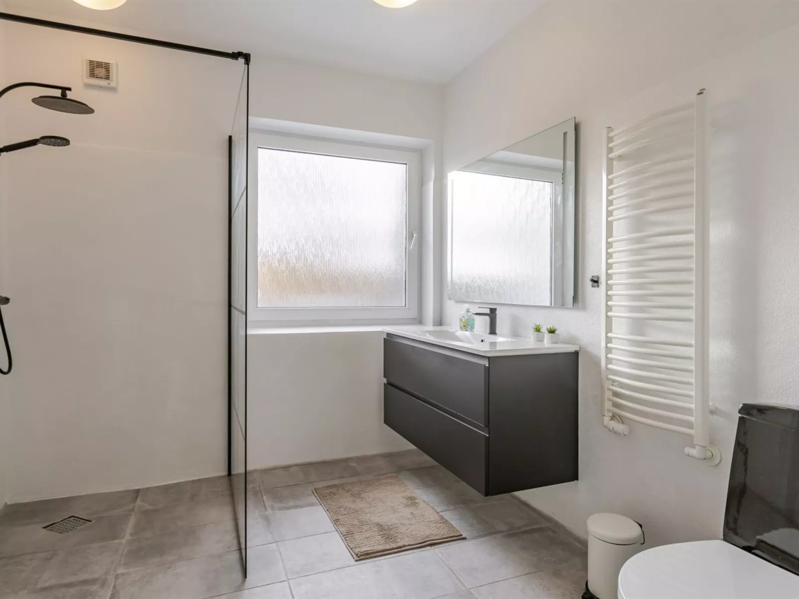 "Fader" - 31km from the sea-Dedans