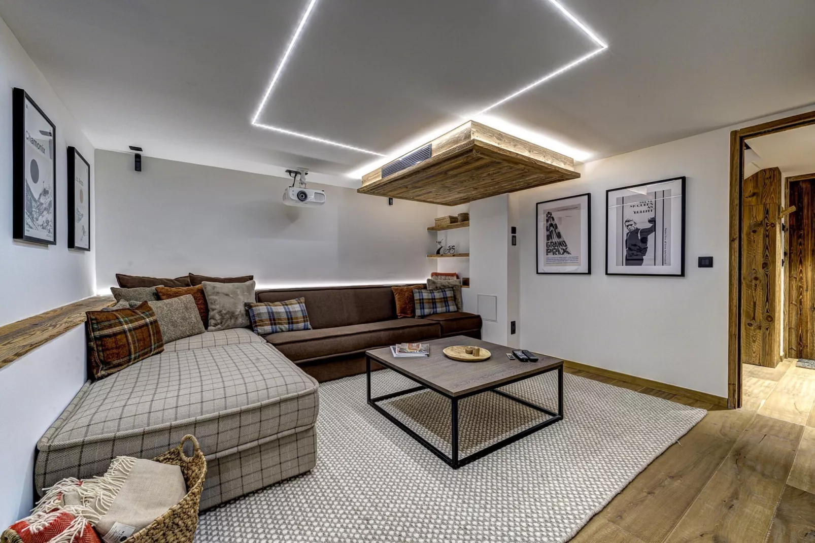 Green Forest-Living room