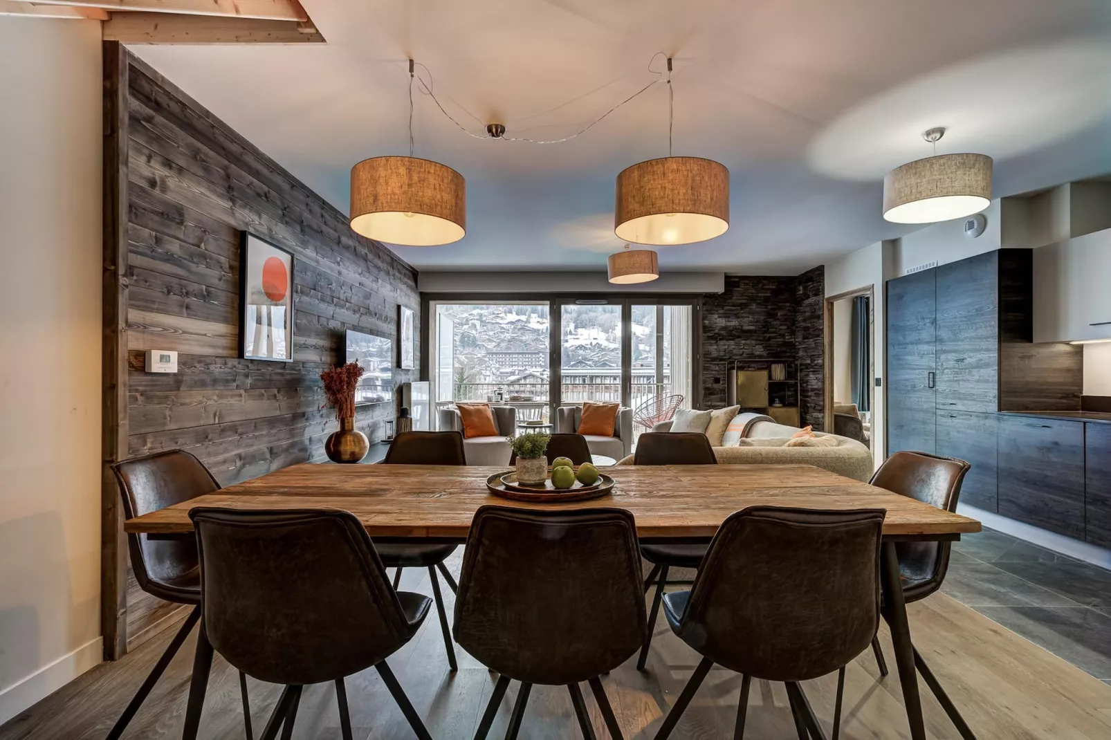 White Pearl A36-Dining room