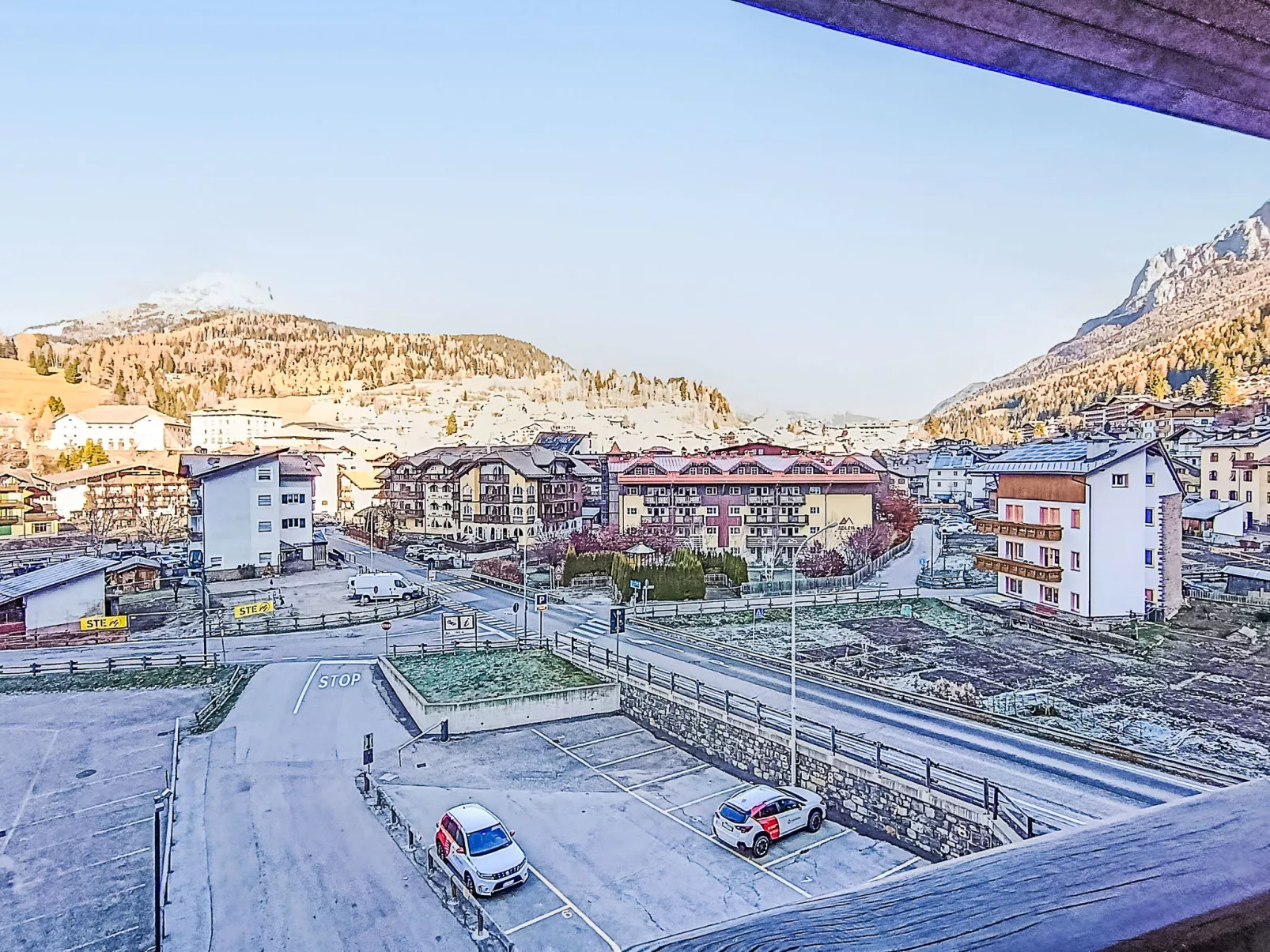 Nuccia Navalge-Outside