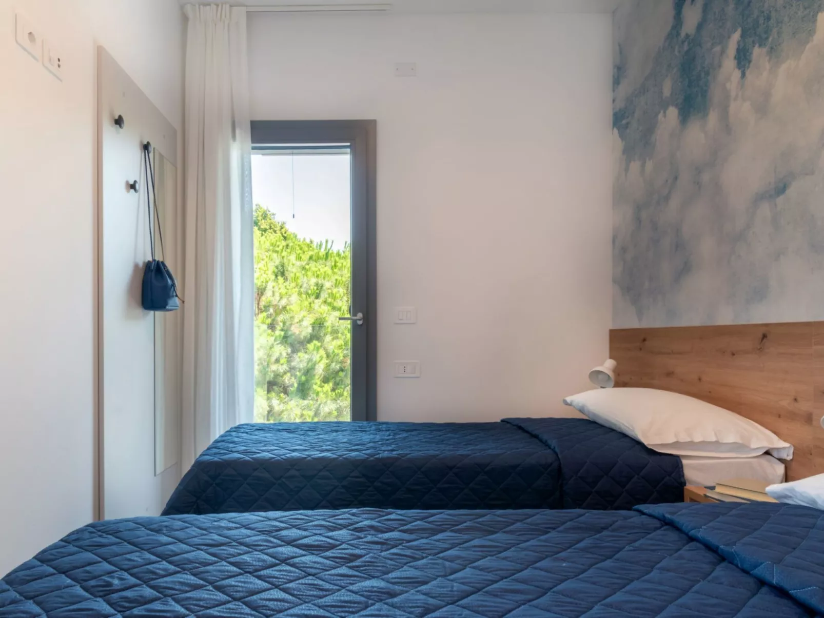 One Life Suites-Inside