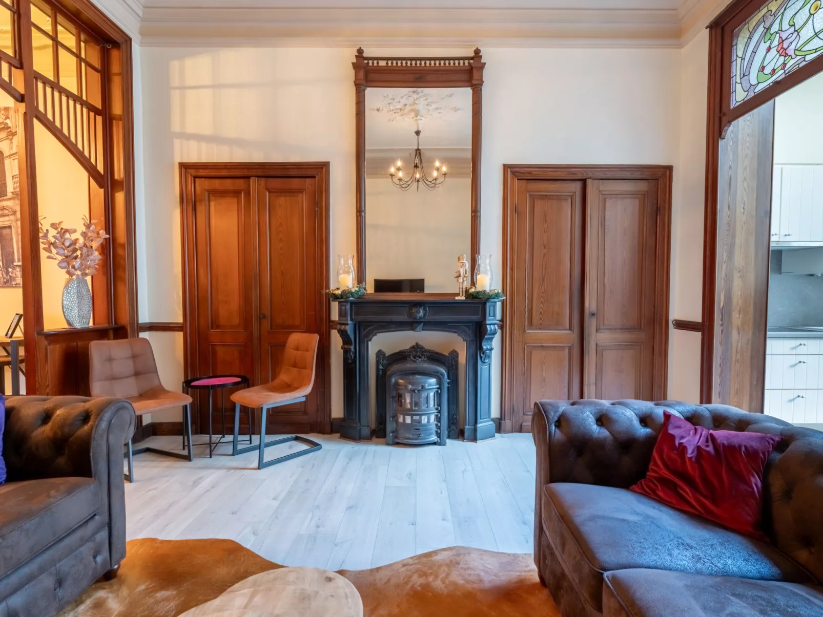 Notre Refuge - Your Belle Époque Escape-Dedans