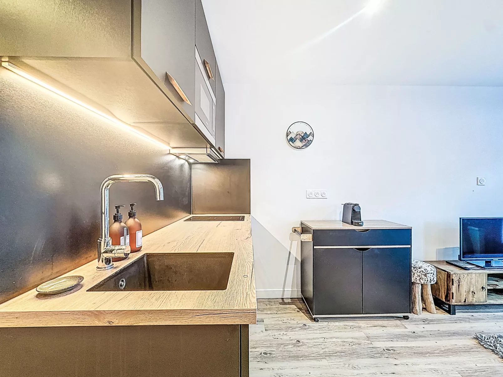 Le Curling B (Val Claret)-Drinnen