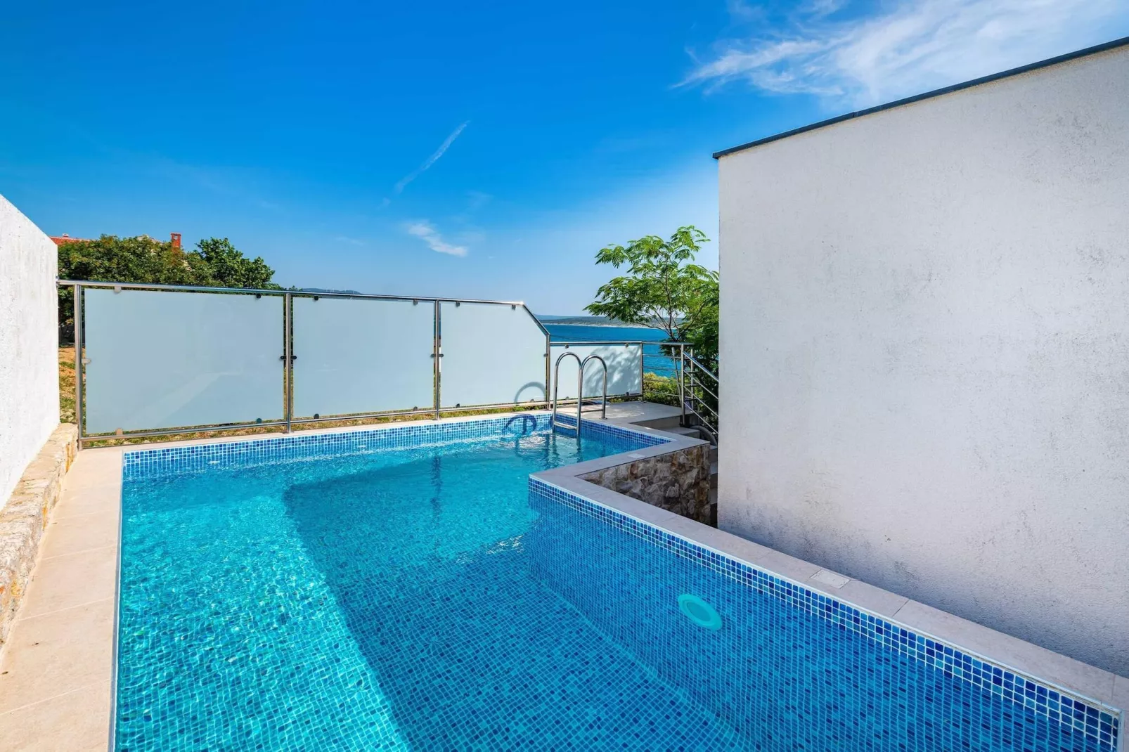 Sea view apartment Dajana-Piscine