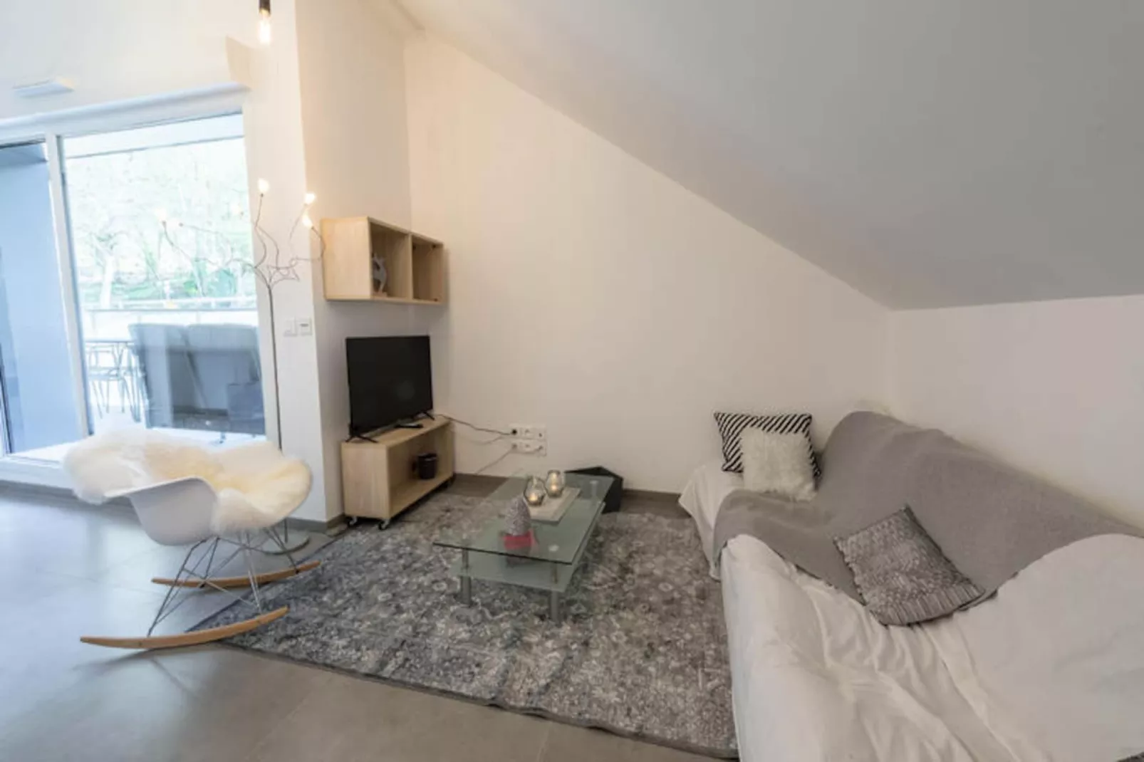 Appartements à Duingt-Nicht zugeordnet