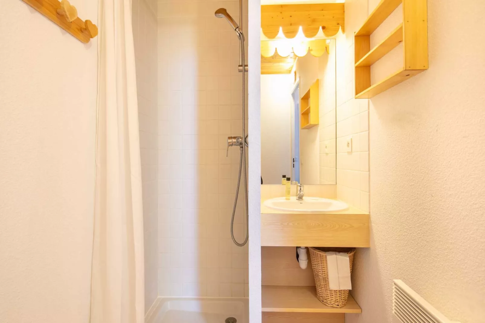 Vega N°703 - 2P7 Duplex-Badezimmer