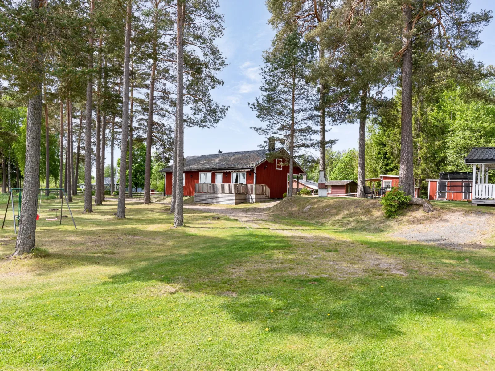Gissarp Gryningen-Outside