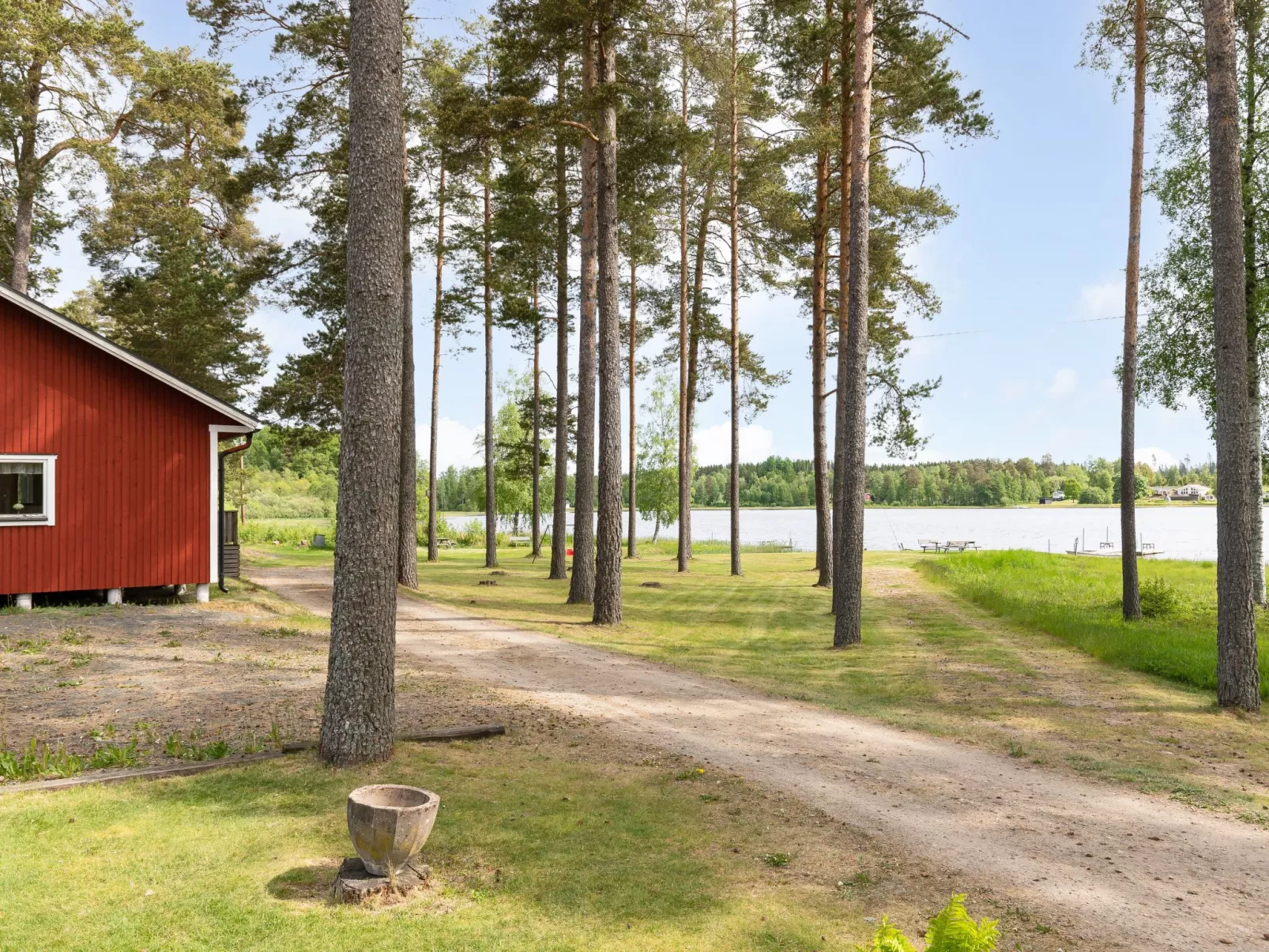Gissarp Gryningen-Outside