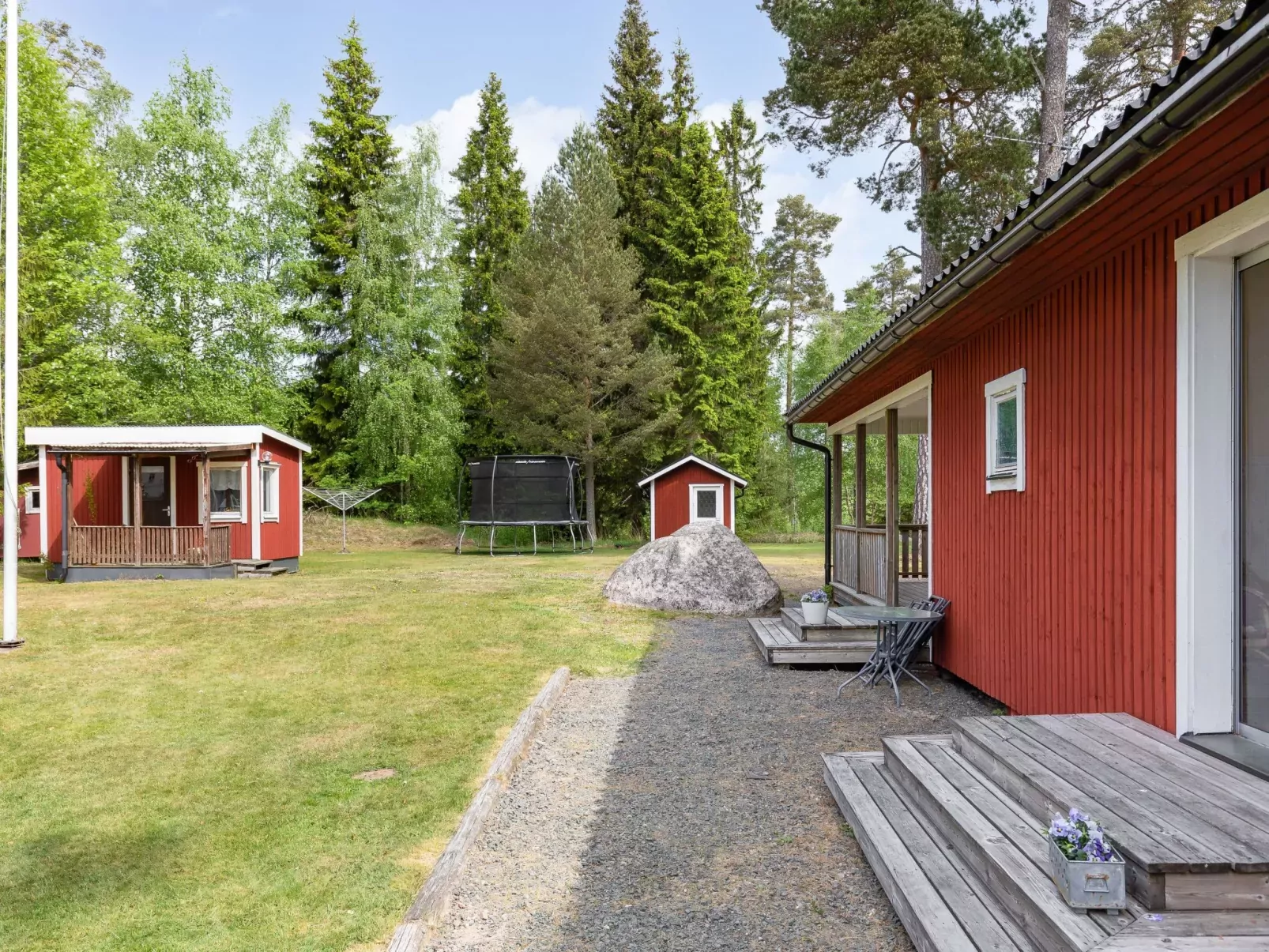 Gissarp Gryningen-Outside