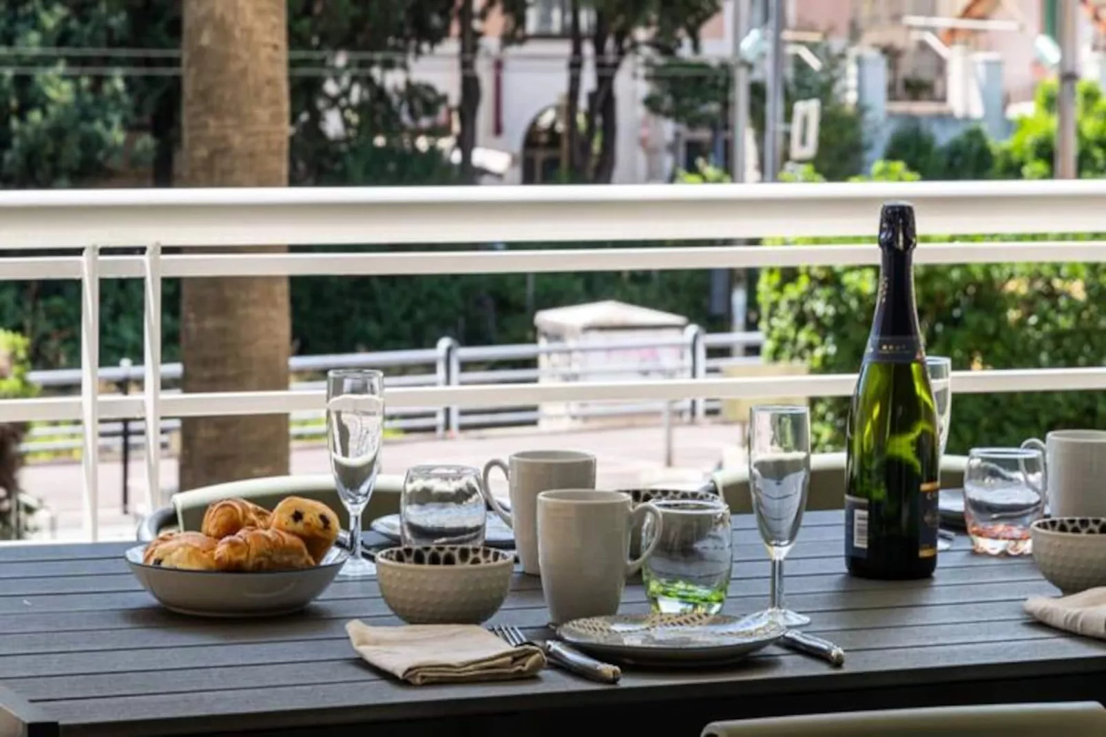 Résidence 2p Résidence Avec Piscine Et Garage, Proche Croisette-Non tagué