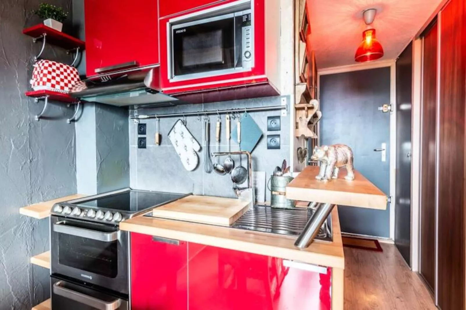 Slow Chalet Montblanc Soleil Sur Les Pistes Ascenseur Balcon, Vue, Parking-Untagged