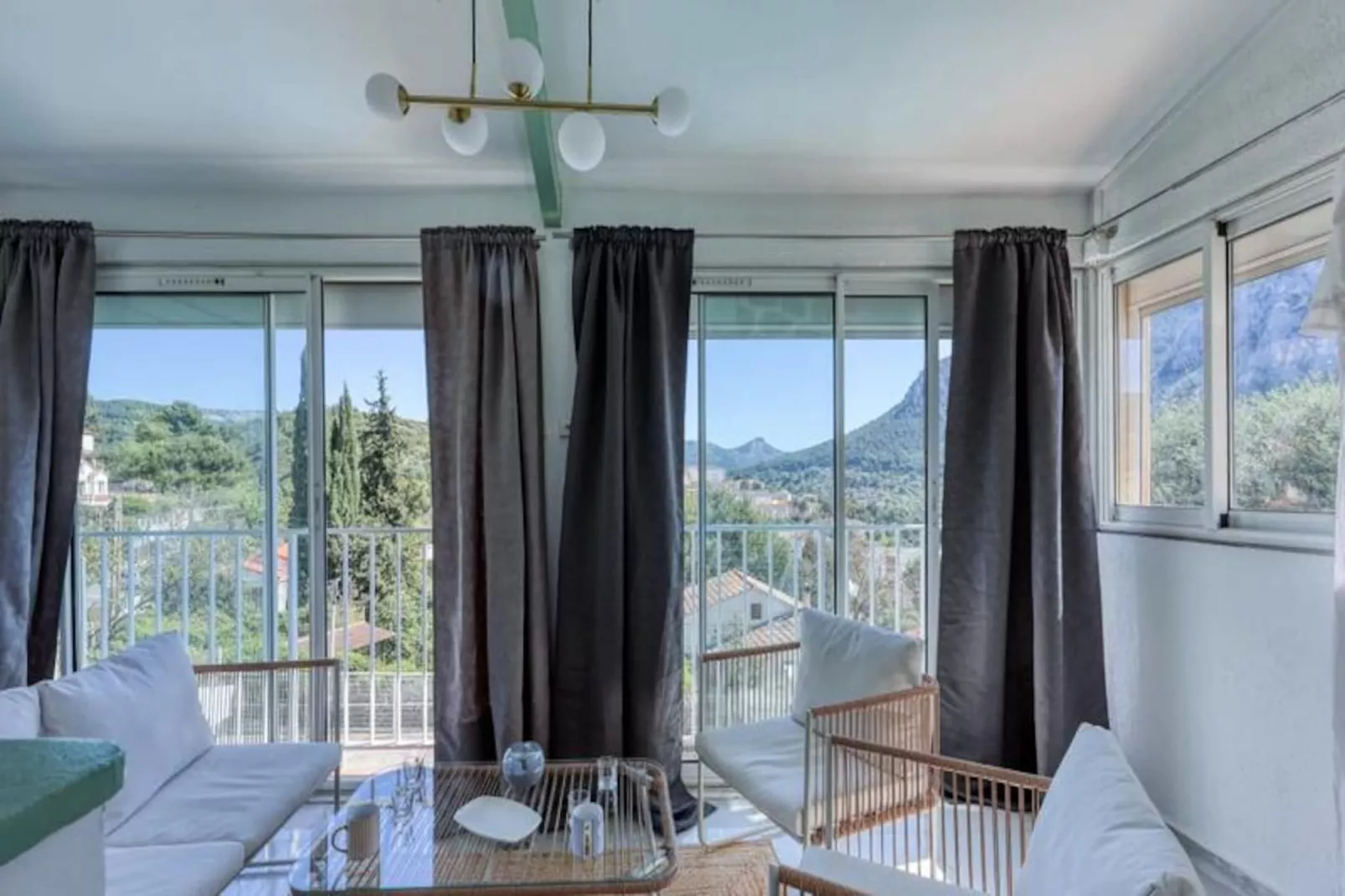 Villa Helvétie --Non tagué