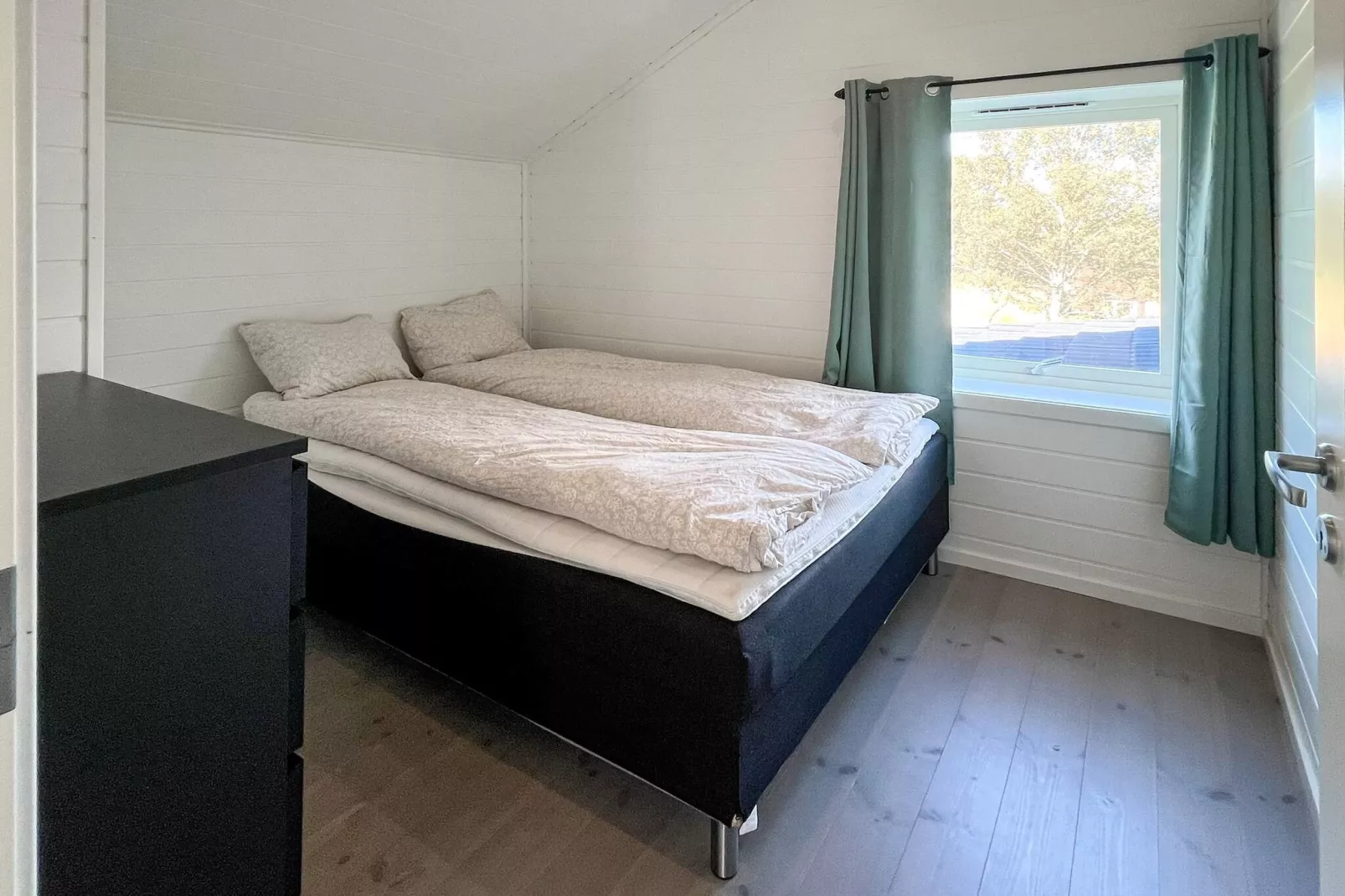 8 person holiday home in Svelgen-Indoor