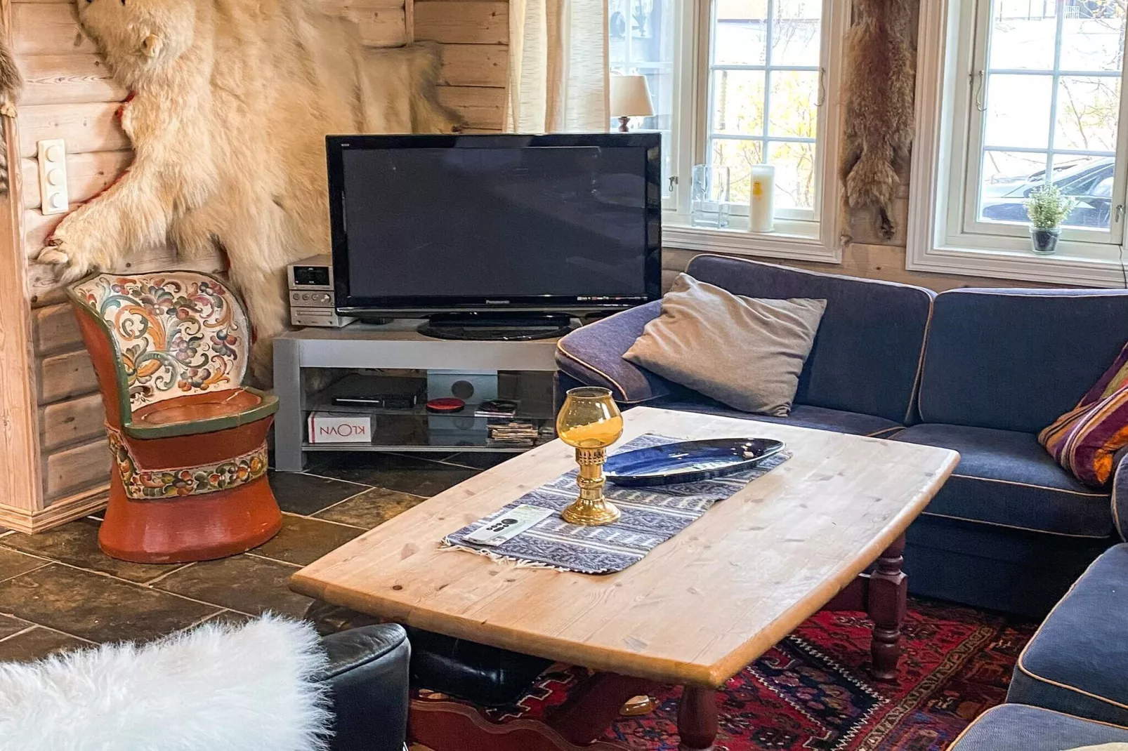 30653-PØLSEBU-Intérieur