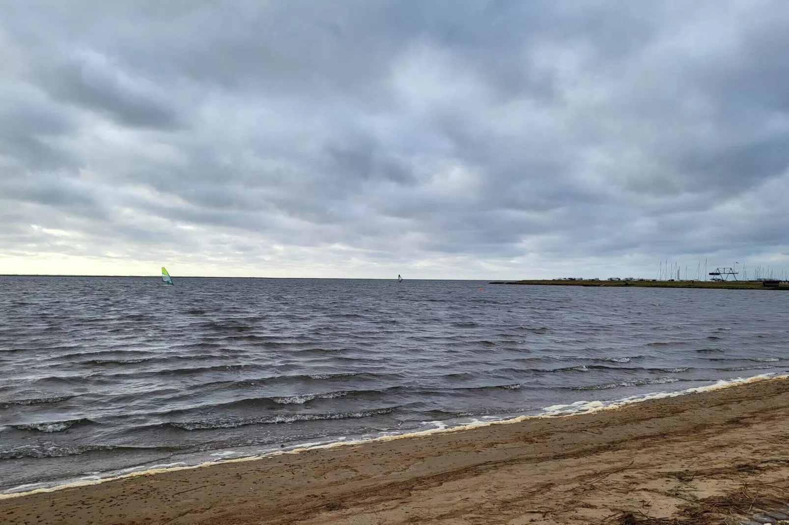 Secluded Retreat in Nature - By Traum Ferienwohnungen-Water view