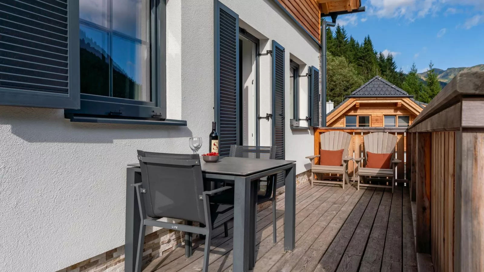 Edelweiss Lodge-Terrace balcony