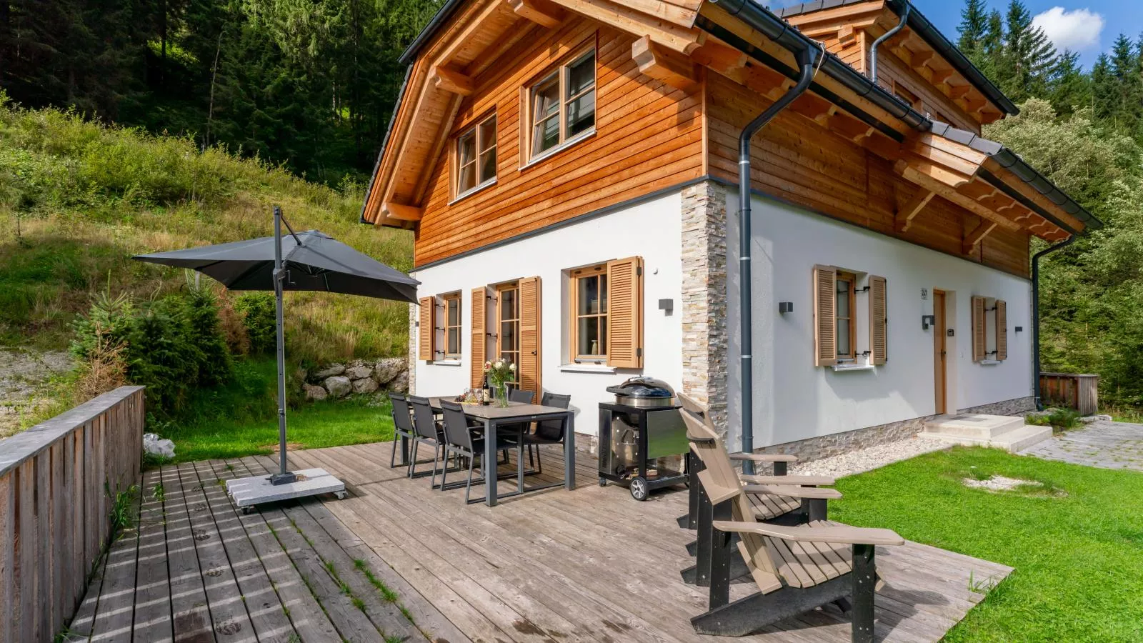 Schletski-Exterior in summer