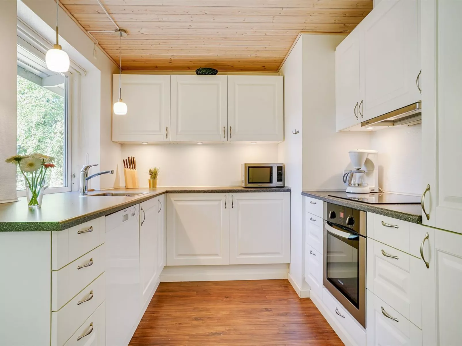 "Epke" - 250m from the sea-Inside