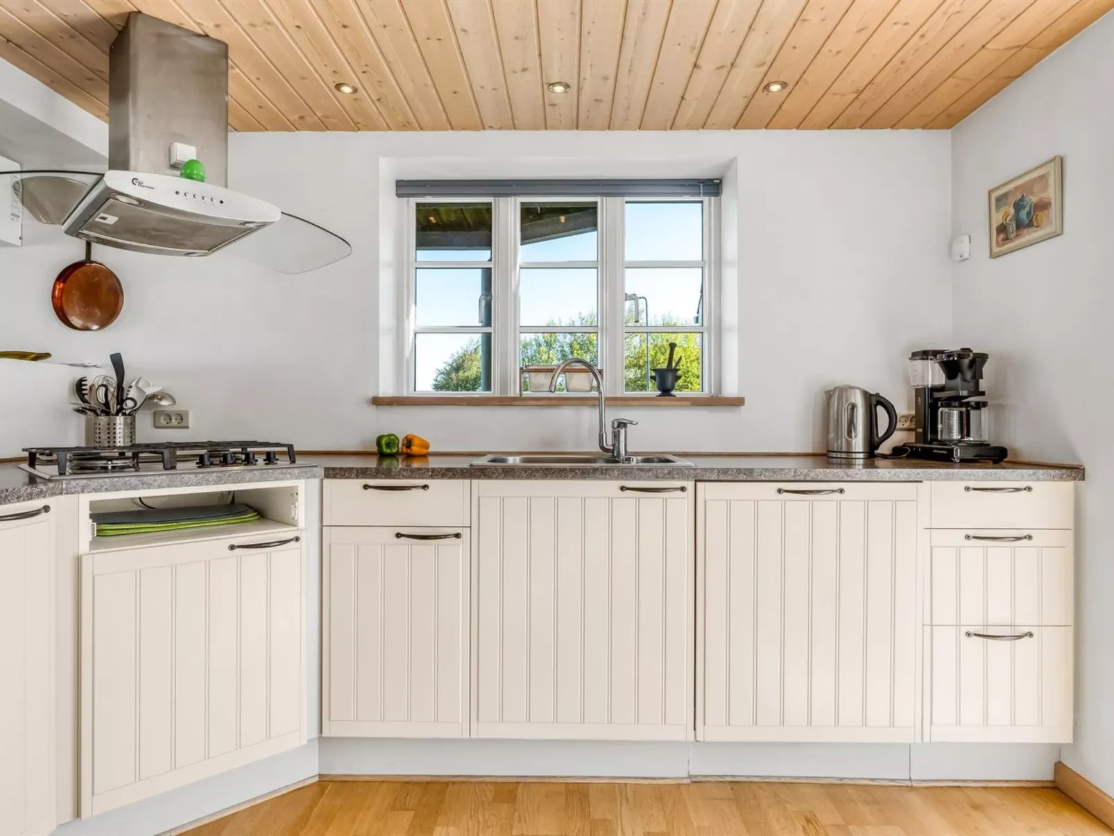 "Tara" - 300m from the sea-Drinnen