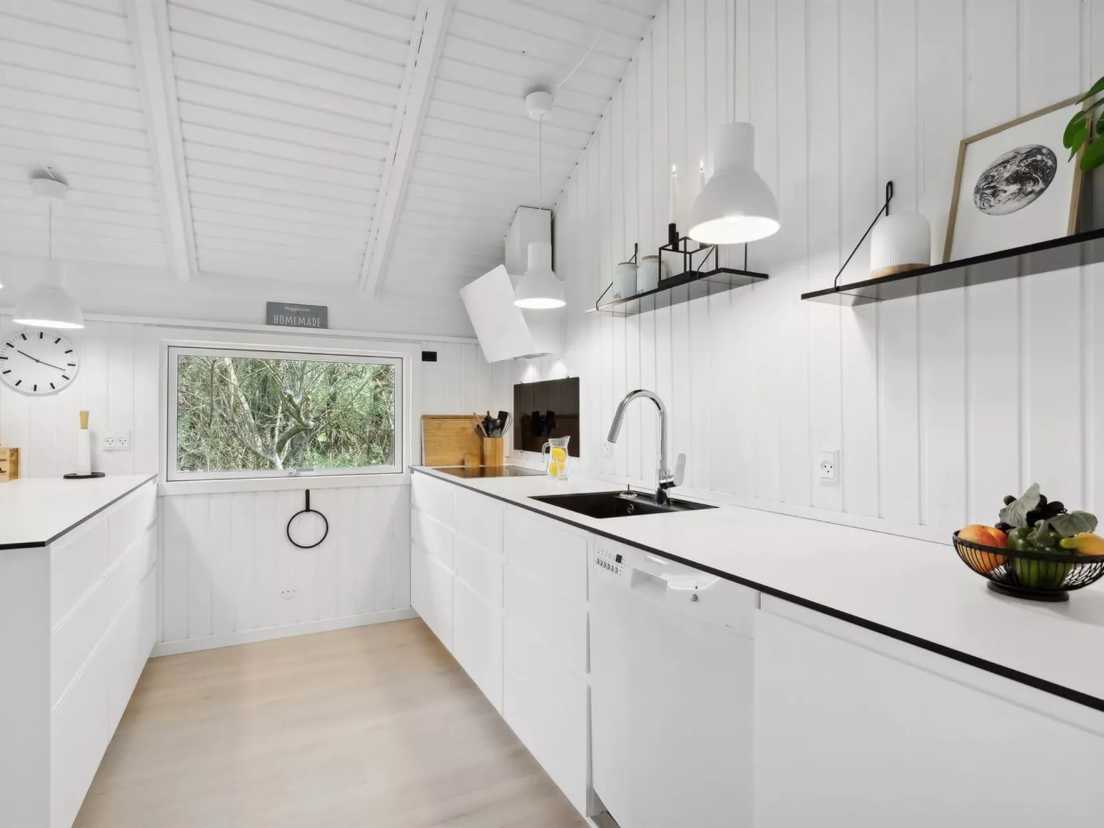 "Julie" - 1.5km from the sea-Inside