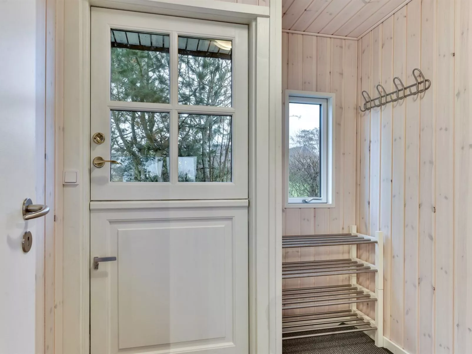 "Loi" - 200m from the sea-Inside