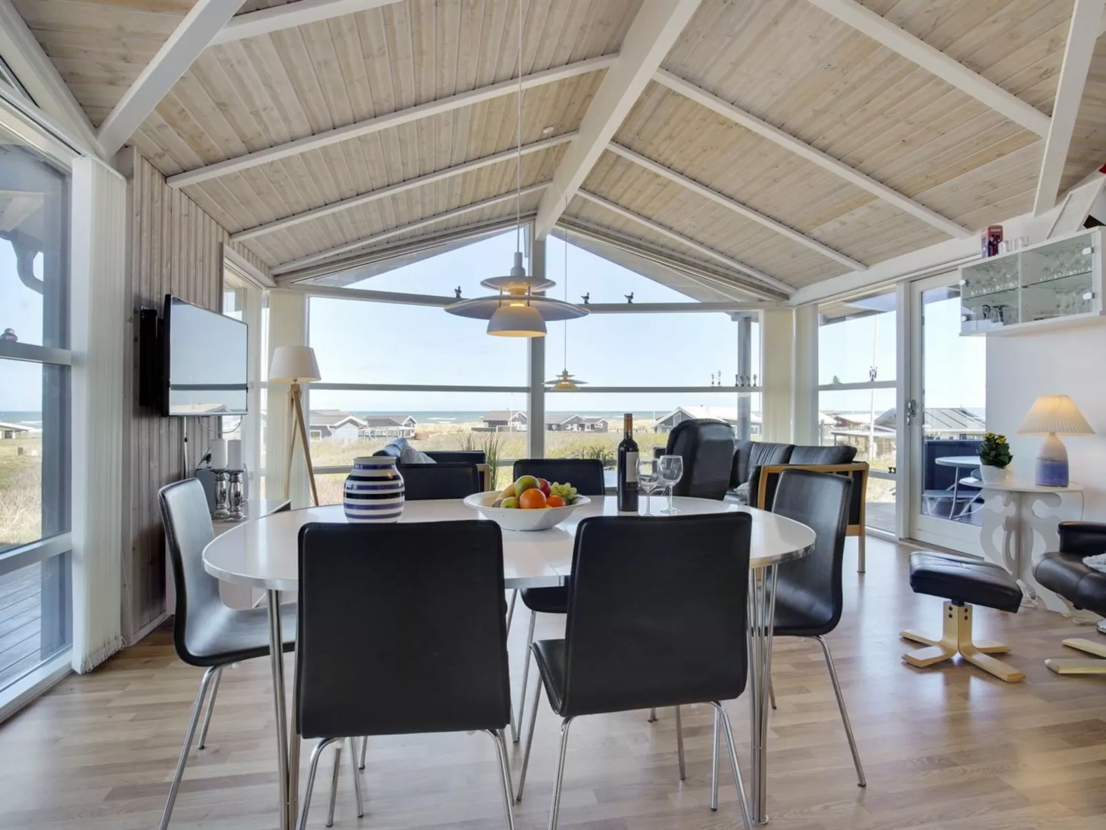 "Konsta" - 200m from the sea-Inside