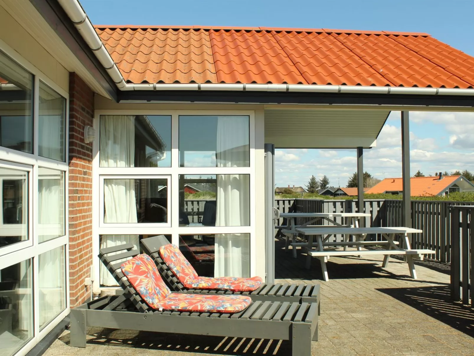 "Gottfreda" - 330m to the fjord-Outside