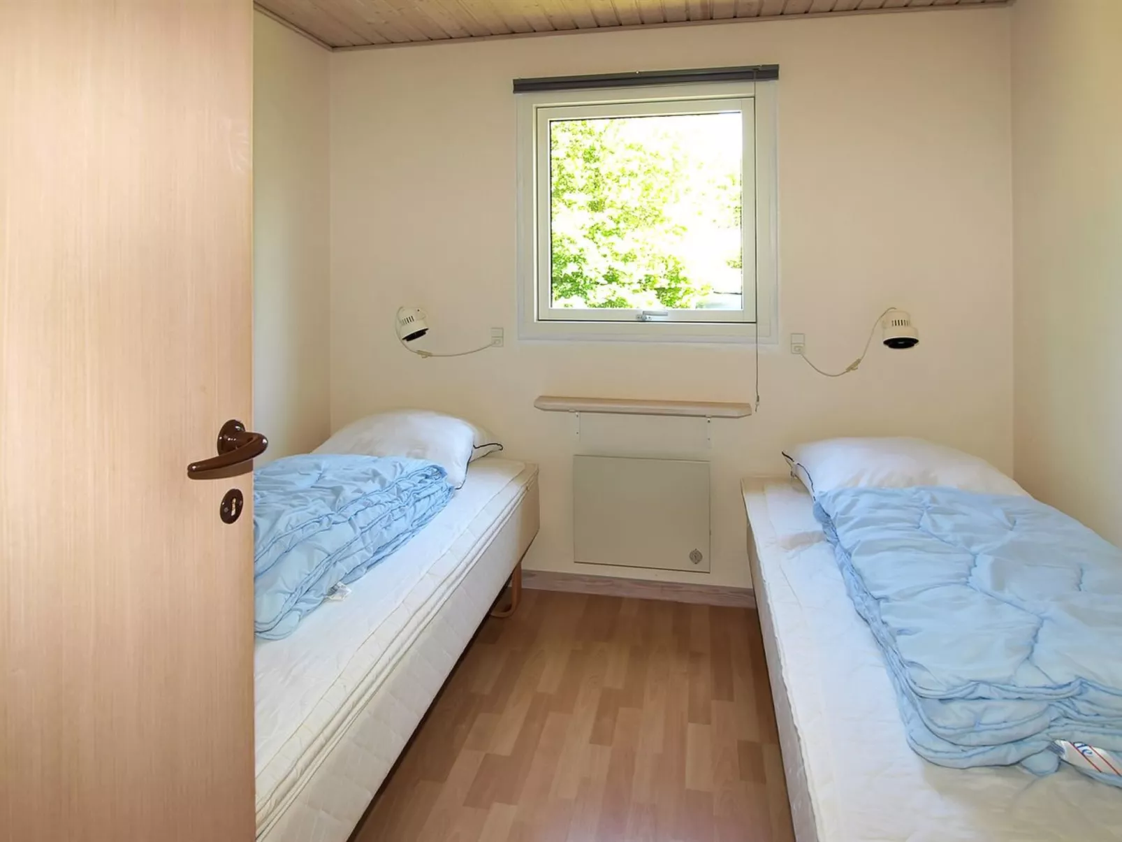 "Berthilde" - 400m from the sea-Inside