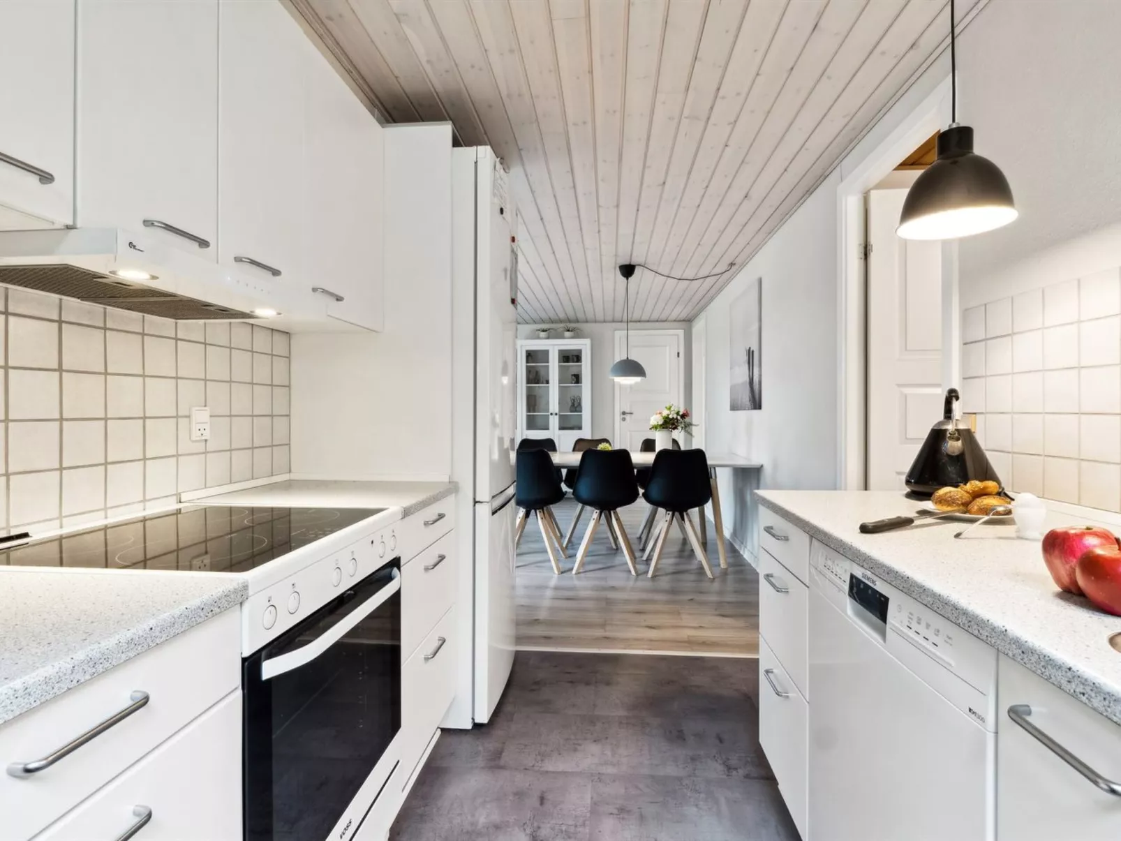 "Sigwid" - 2.7km from the sea-Inside