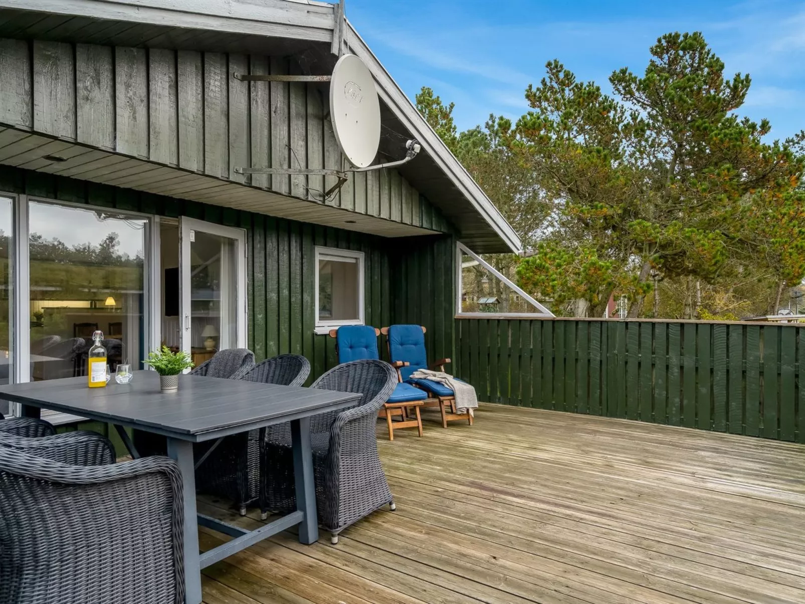 "Birghir" - 1.5km from the sea-Outside