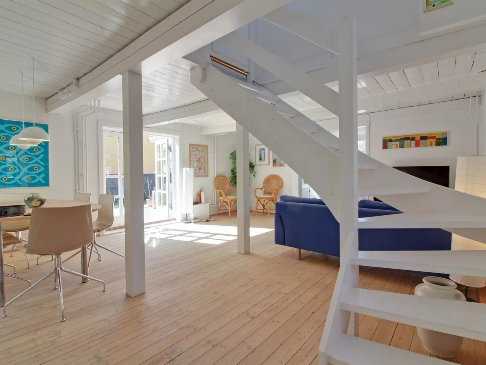 "Gunulf" - 150m from the sea-Drinnen