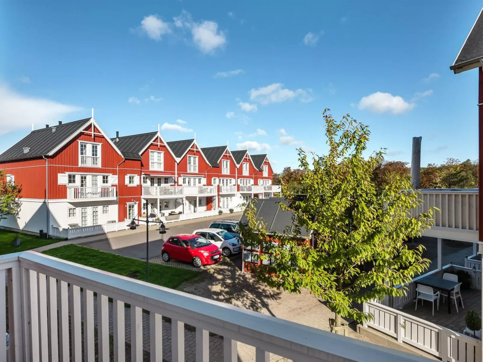 "Joar" - 5m to the fjord-Outside