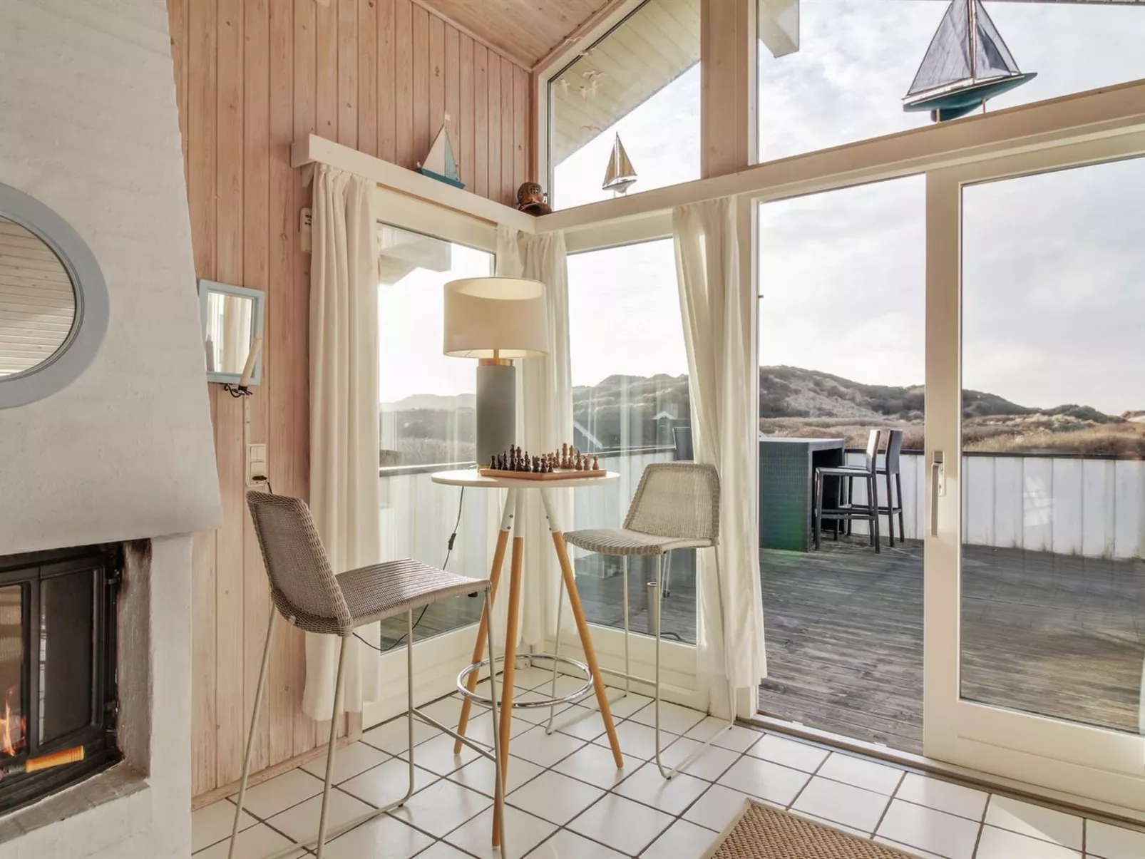 "Rutha" - 45m from the sea-Drinnen