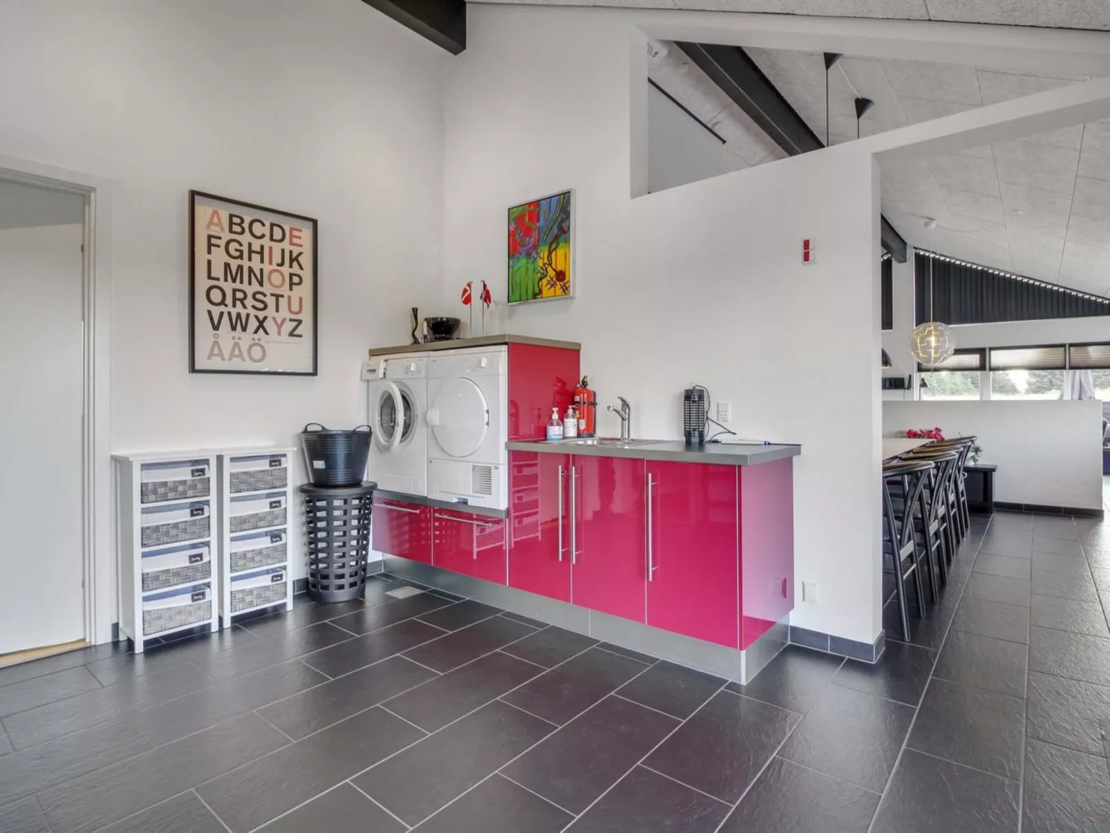 "Minna" - 975m from the sea-Dedans