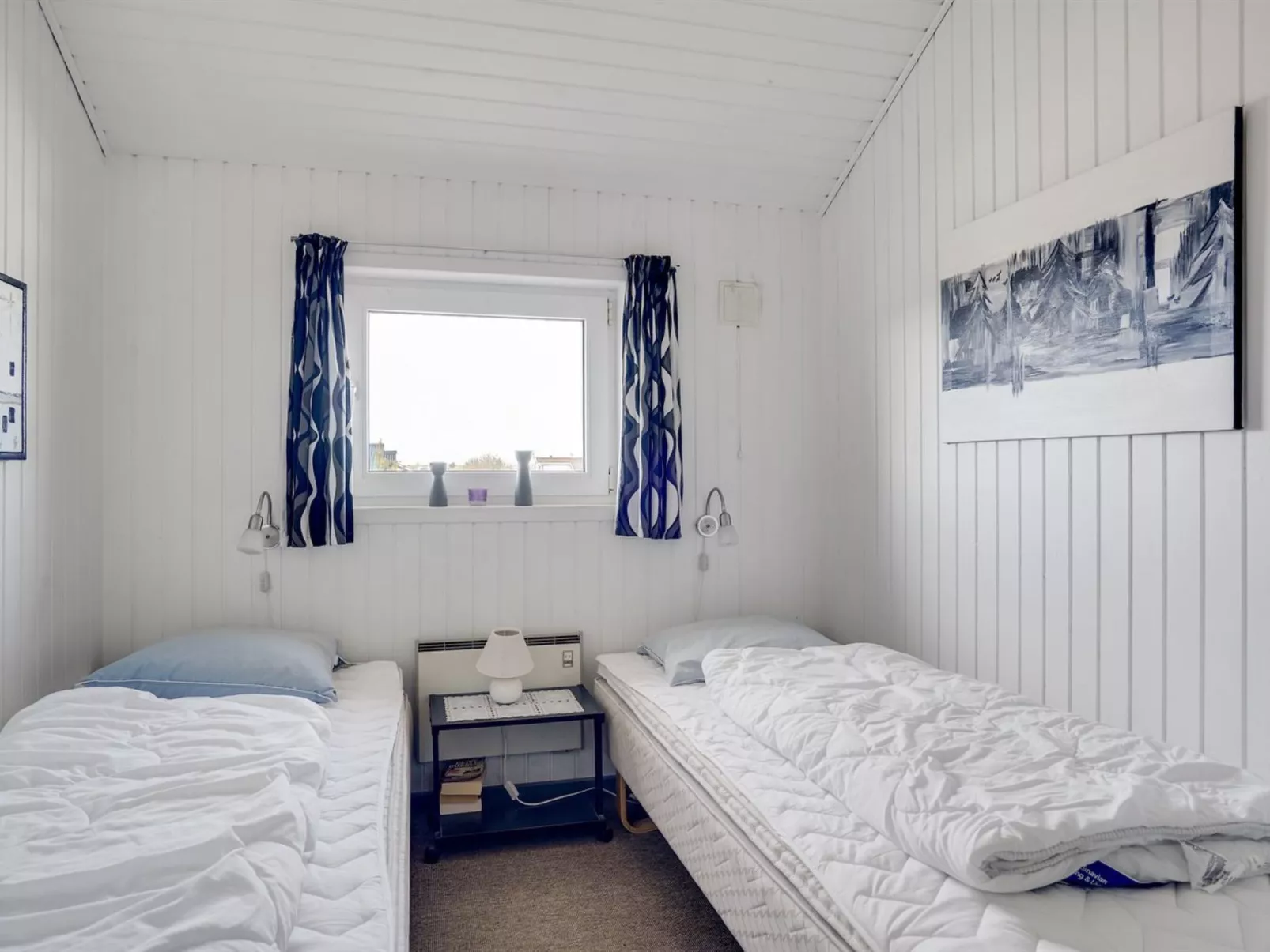 "Esir" - 800m from the sea-Inside