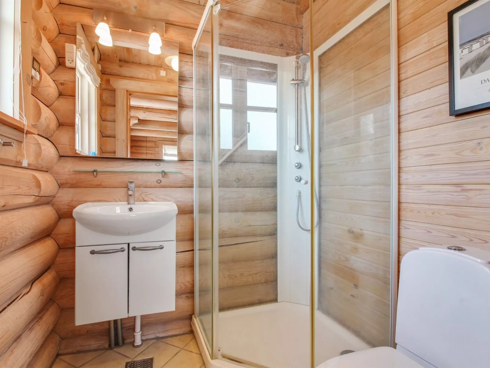 "Salmund" - 600m from the sea-Inside