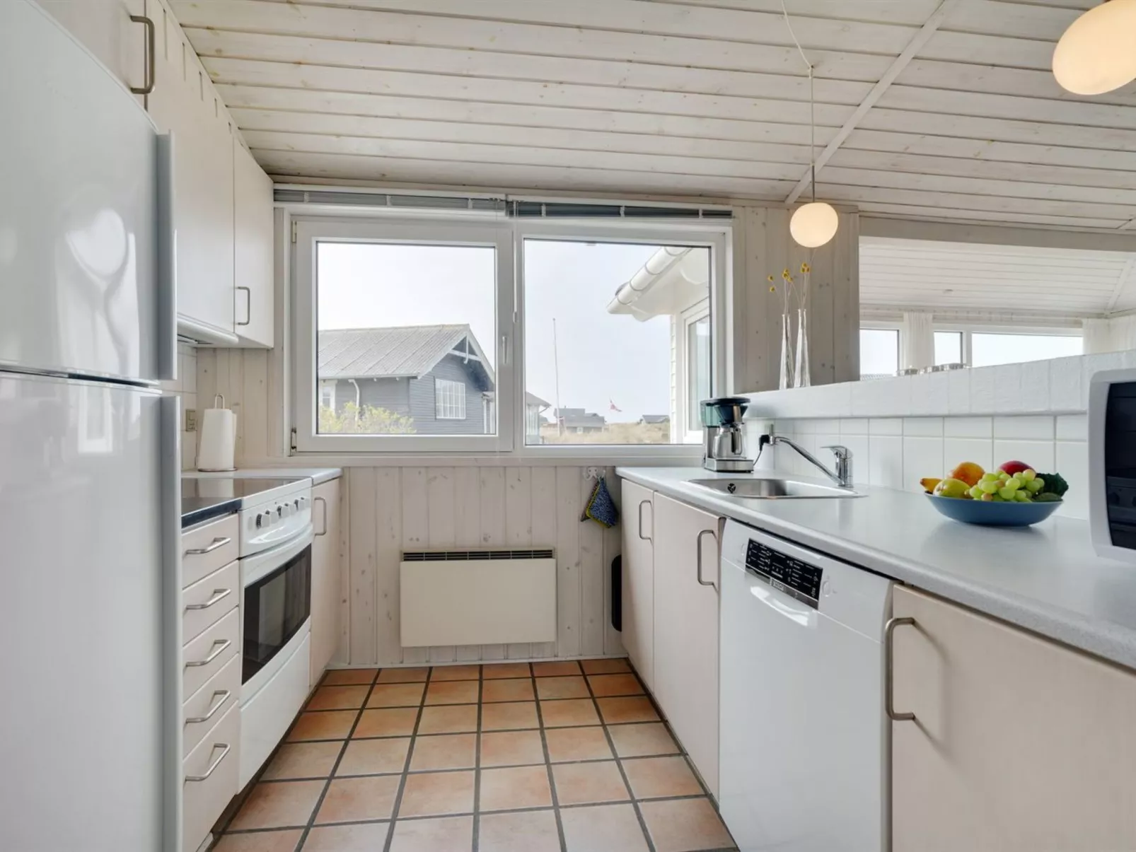 "Nyssa" - 350m from the sea-Drinnen