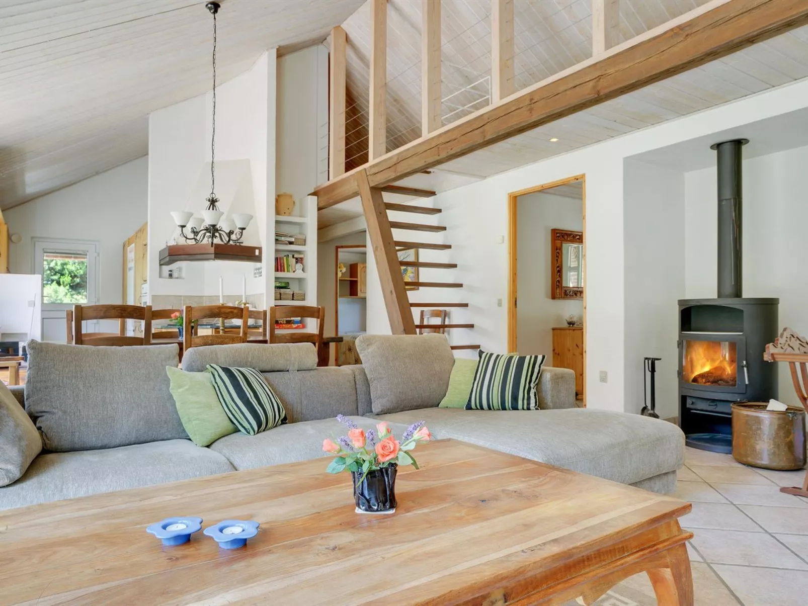 "Arletty" - 1km from the sea-Inside