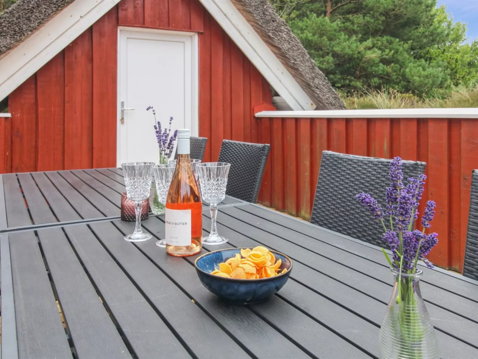 "Dufa" - 3.2km from the sea-Outside