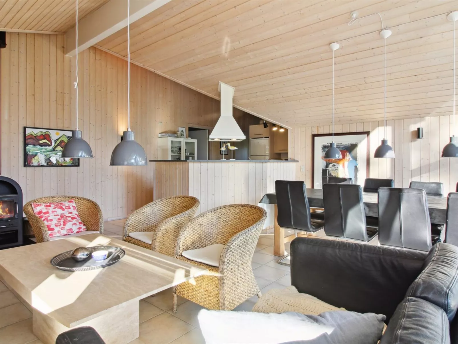 "Synnöve" - 550m from the sea-Inside