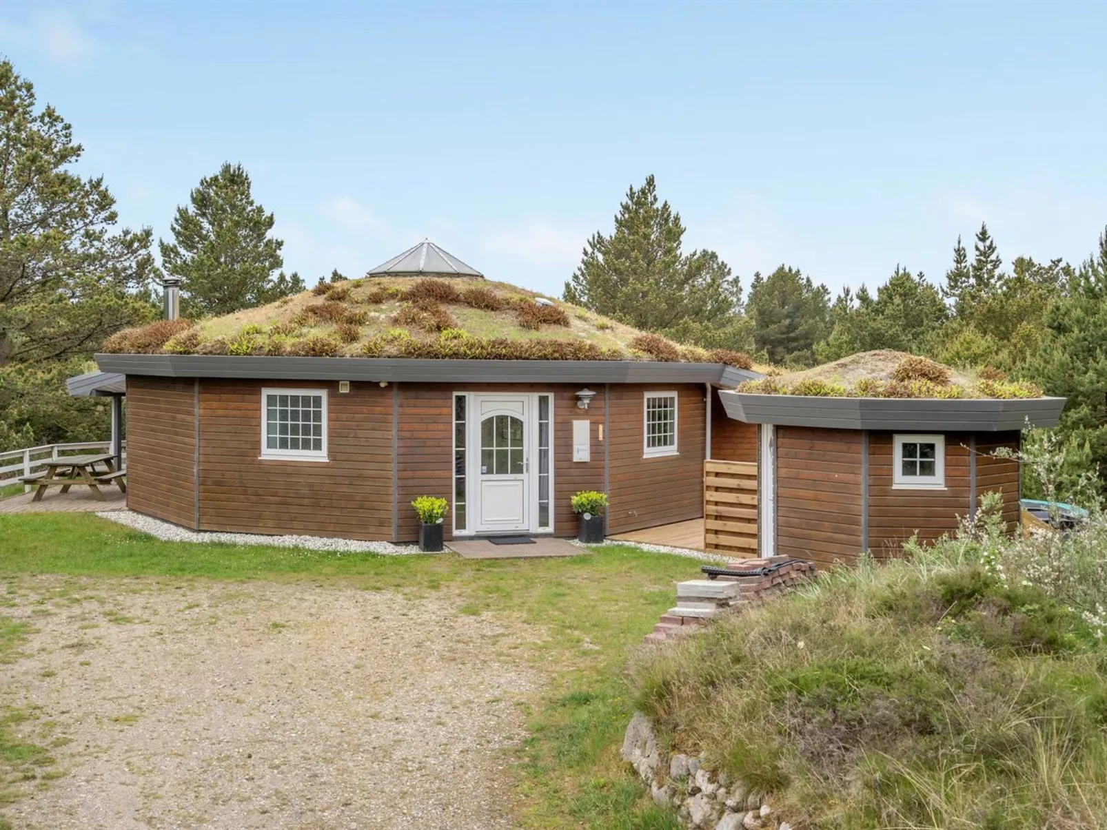 "Mariette" - 3.1km from the sea-Outside