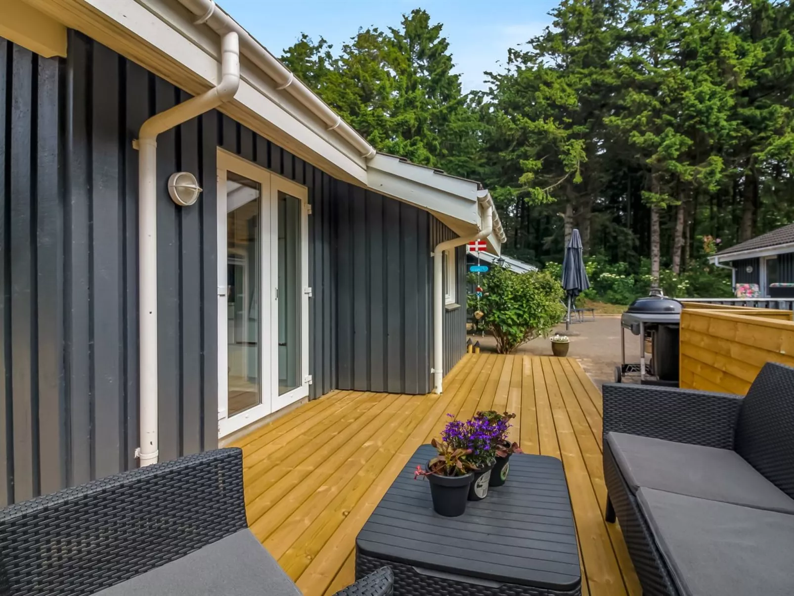 "Aniki" - 1.4km from the sea-Outside