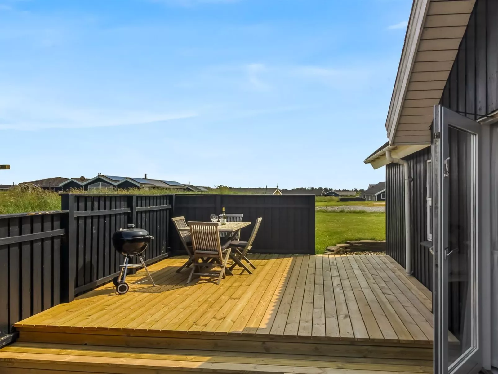 "Wifred" - 250m from the sea-Dehors