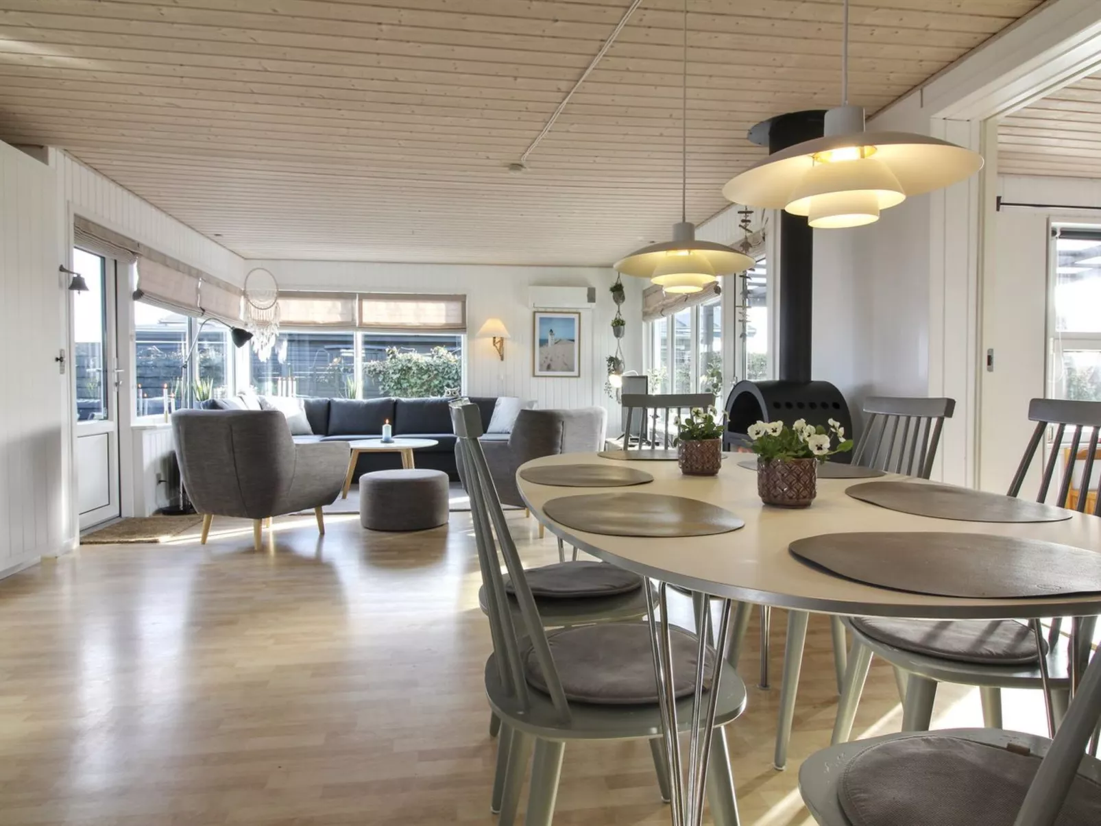 "Jespar" - 300m from the sea-Inside