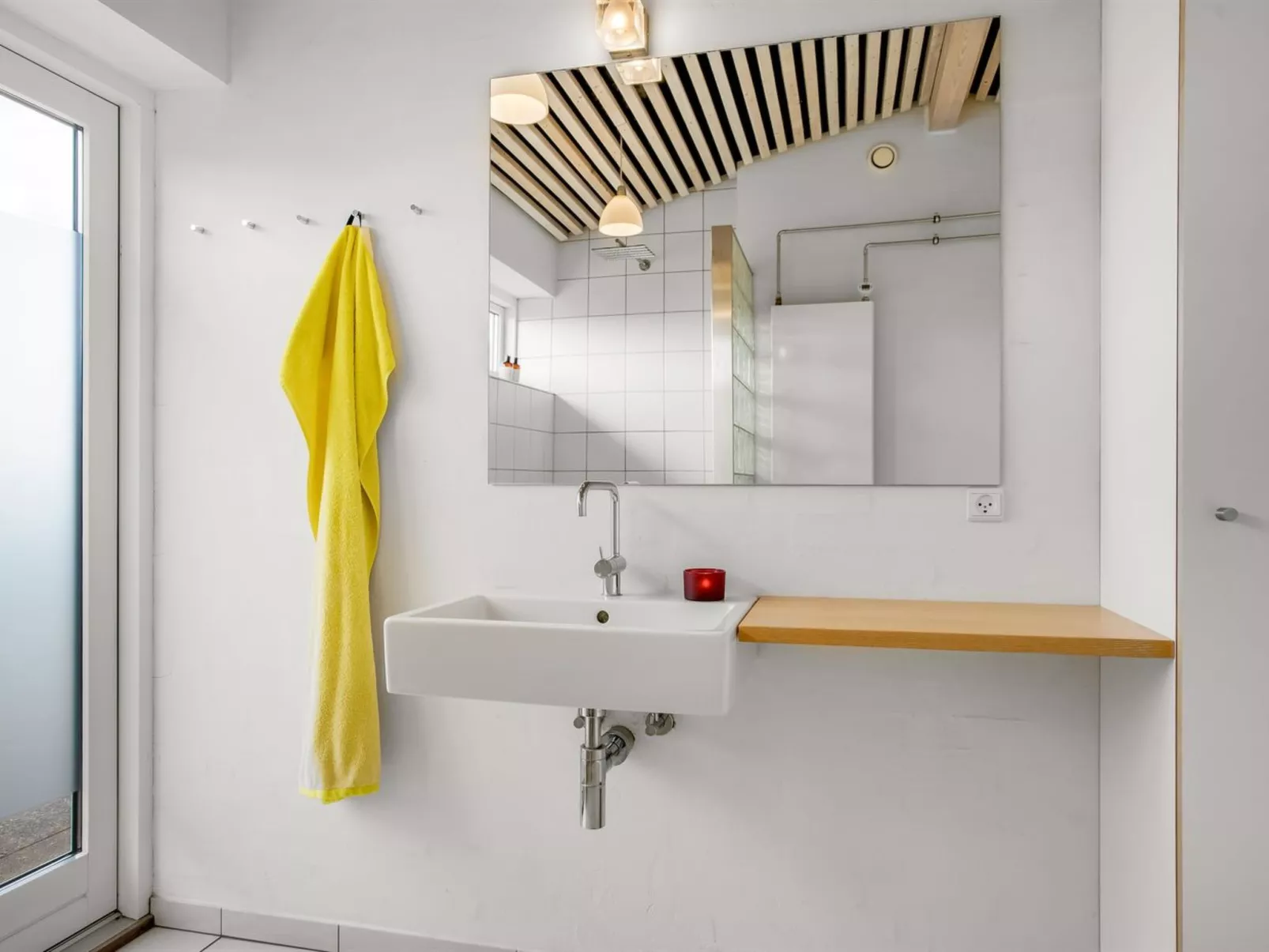 "Tinea" - 50m from the sea-Inside