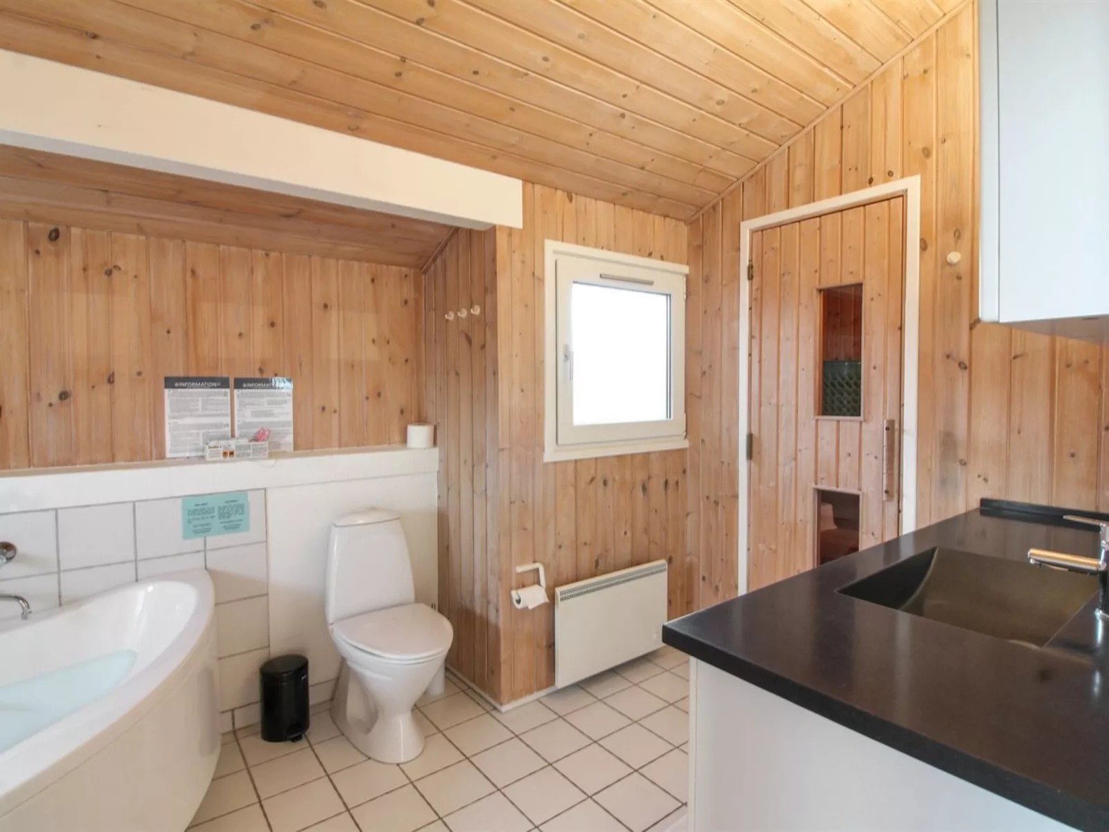 "Diderik" - 300m from the sea-Inside