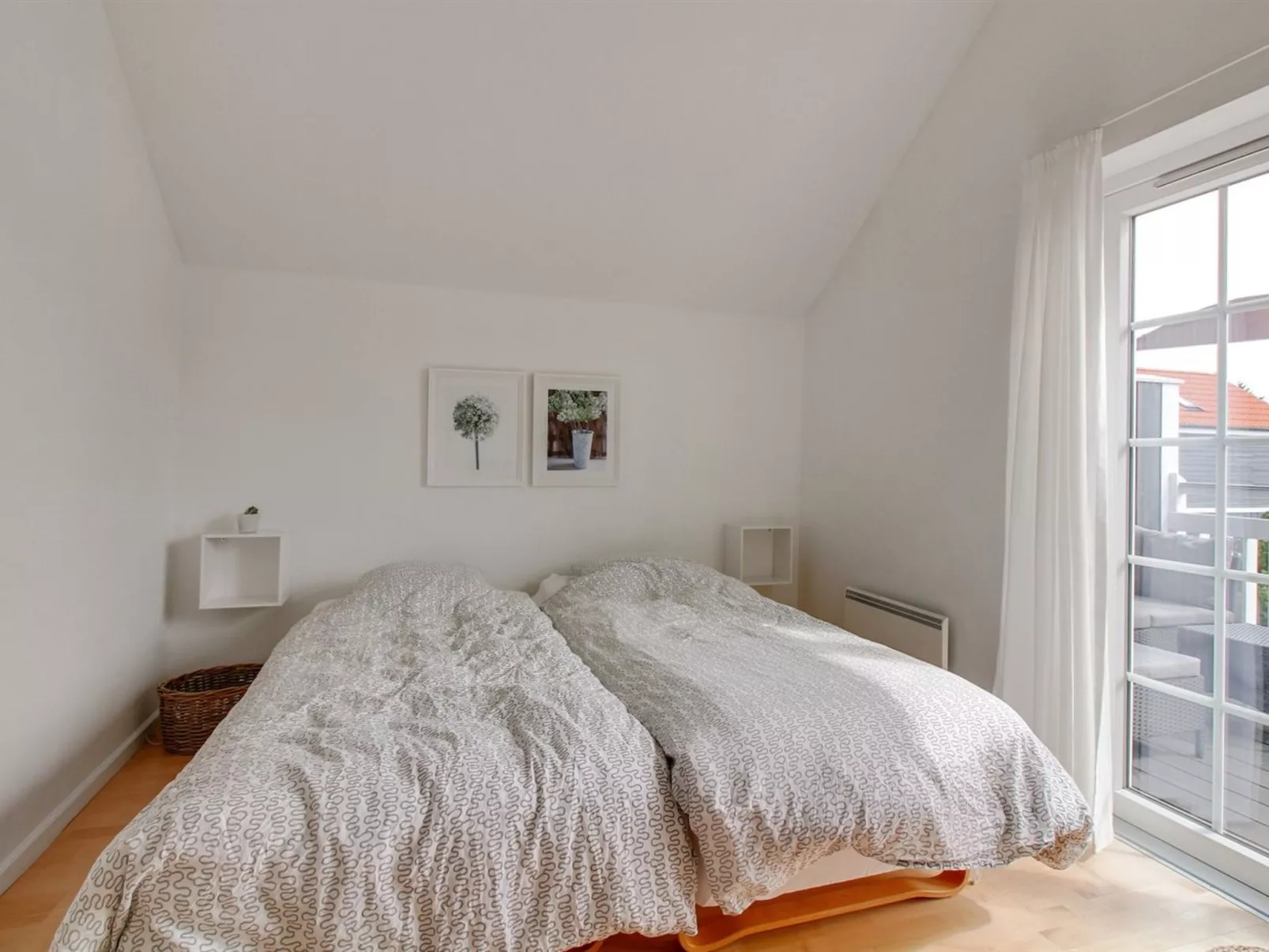 "Vinny" - 1.2km from the sea-Dedans