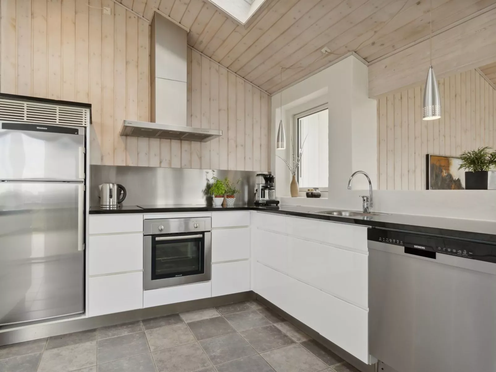 "Ohto" - 281m from the sea-Dedans