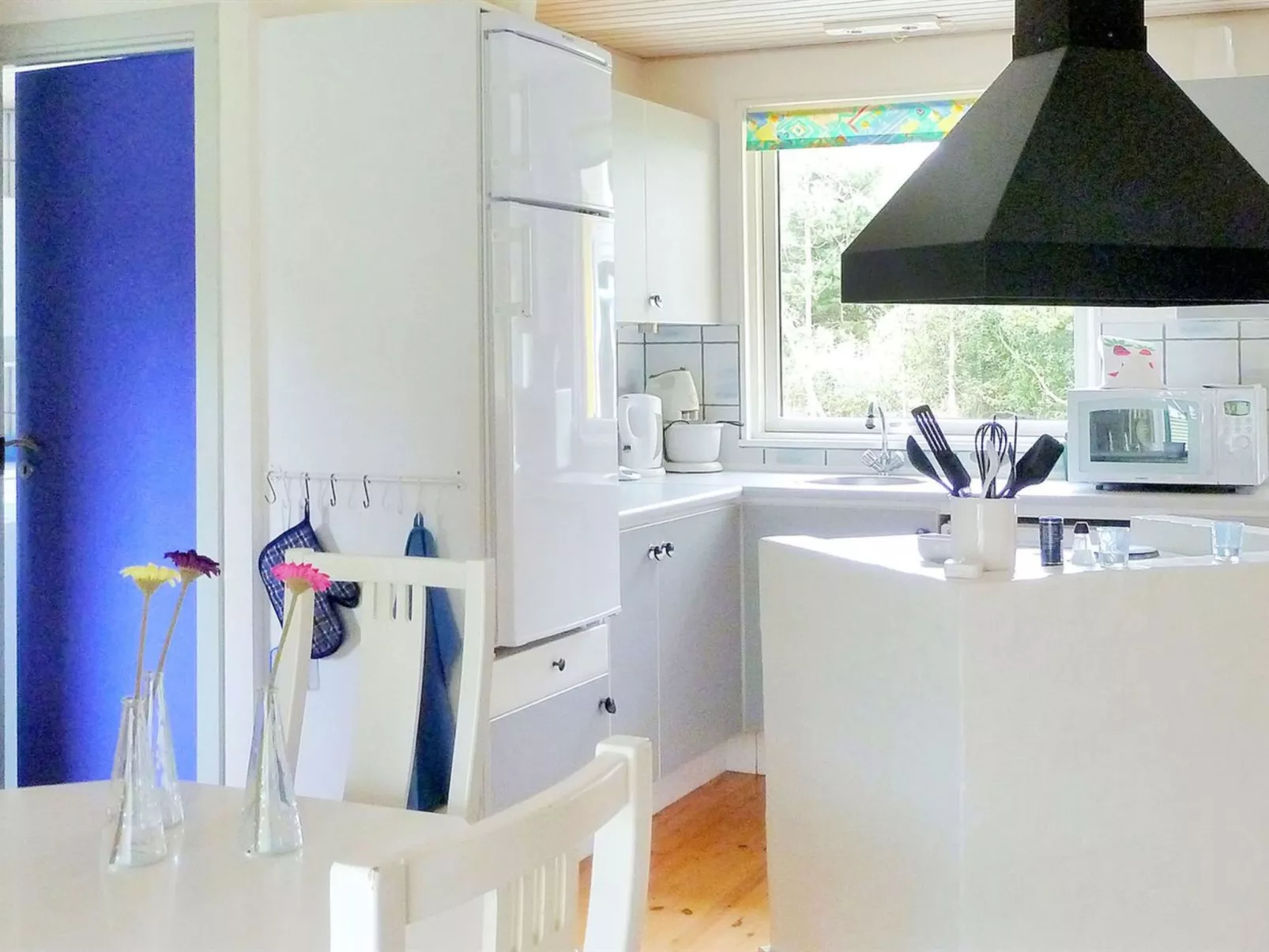 "Jouko" - 400m from the sea-Drinnen